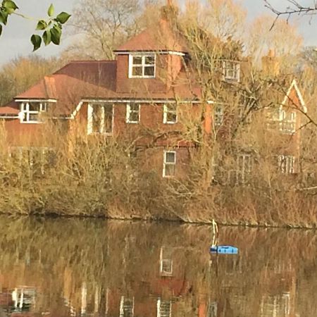 Fairlawn Bed & Breakfast Bishops Waltham Bagian luar foto