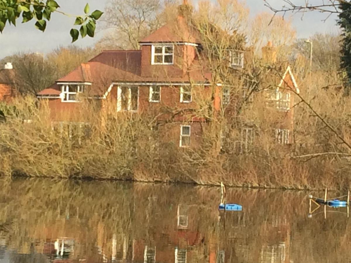 Fairlawn Bed & Breakfast Bishops Waltham Bagian luar foto